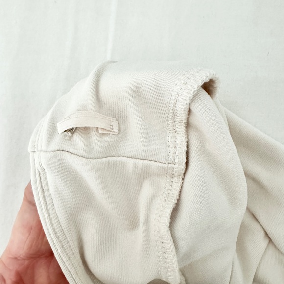 ARITZIA BABATON Contour Square Neck Long Sleeve Bodysuit • Cream/Ivory • Small - Picture 8 of 11